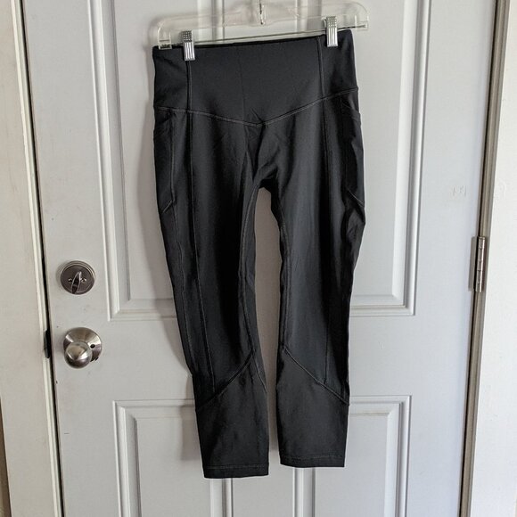 Lululemon All The Right Places Crop II *23" Size 8 -Style# W6AMYS - Picture 2 of 11